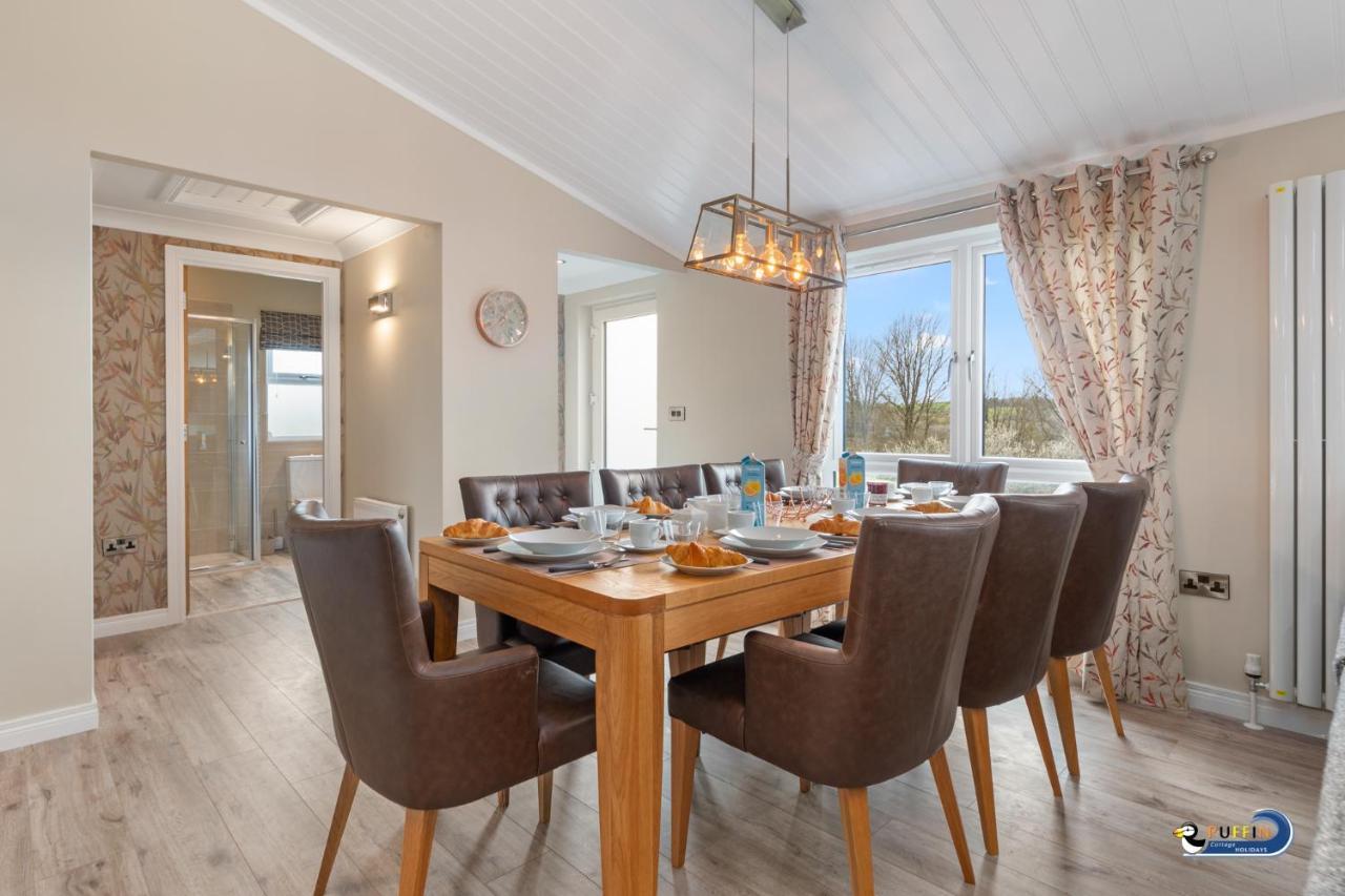 Valley View Lodge - Luxury Lodge, Hot Tub, Close To Beach Penally Exterior foto