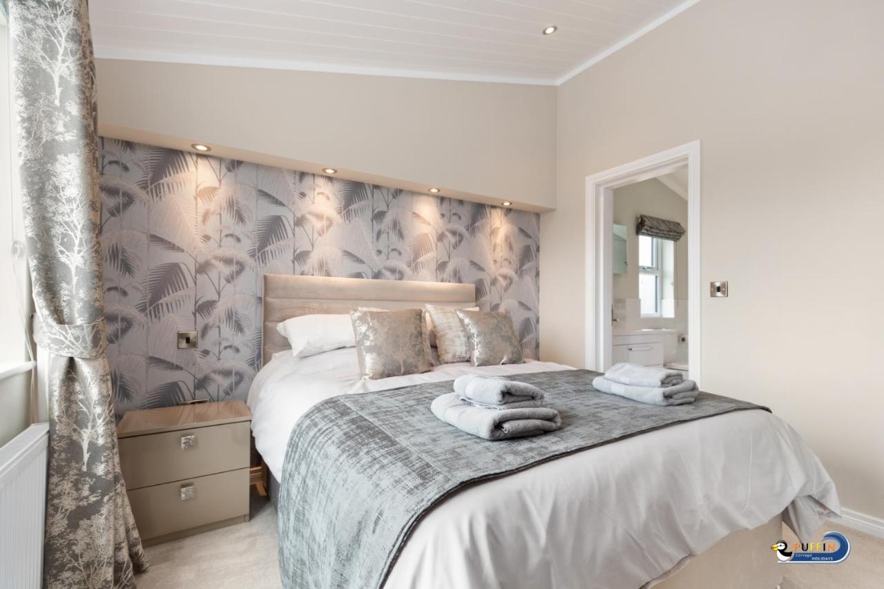 Valley View Lodge - Luxury Lodge, Hot Tub, Close To Beach Penally Exterior foto